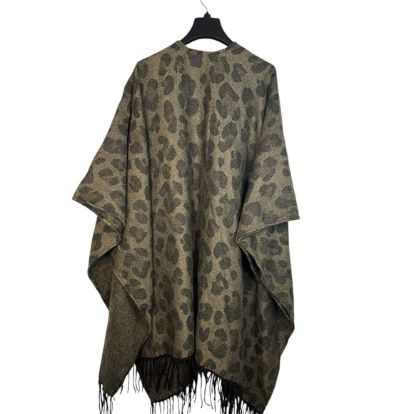 Woolrich Leopard Animal Print Cozy Blanket Wrap Shawl With Fringe Trim One Size - Picture 4 of 7